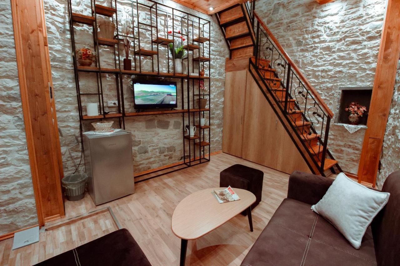 Duplex Apartment Viktoria Gjirokastër Dış mekan fotoğraf